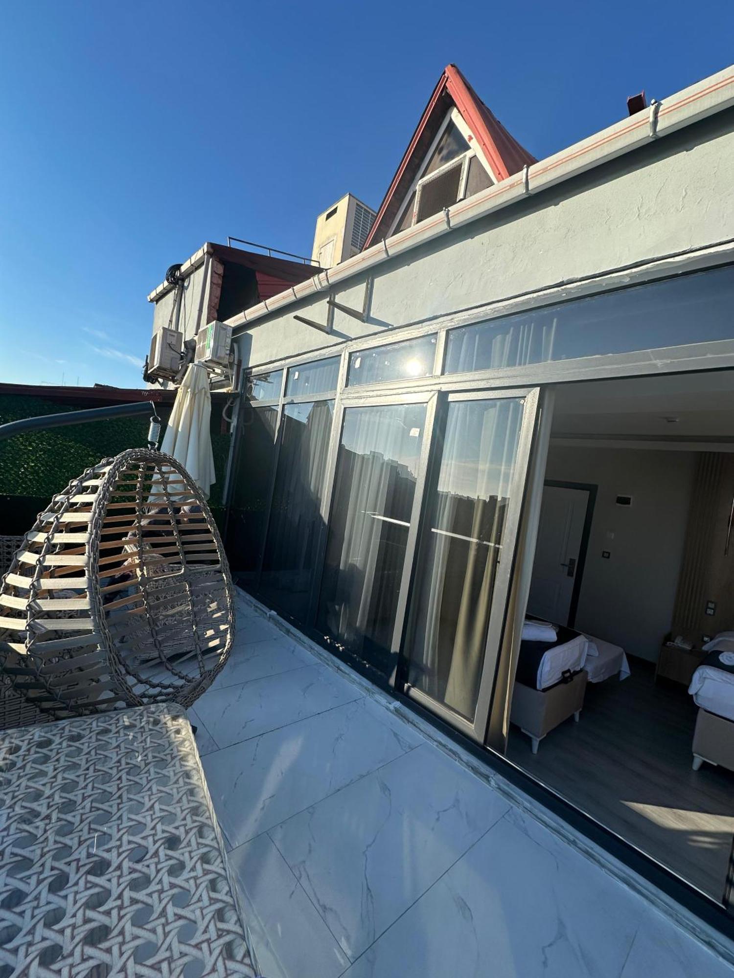 Grand Oezer Hotel Istanbul Exterior photo